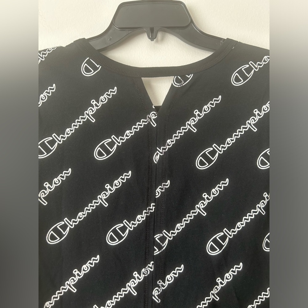 Women’s champion top size medium - Picture 4 of 5